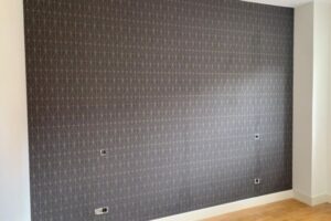 Colocar papel pintado en Pamplona, Navarra · colocación en habitación