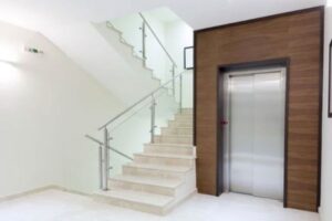 Pintores de comunidades de vecinos en Pamplona y Navarra · pintado de escaleras y rellanos